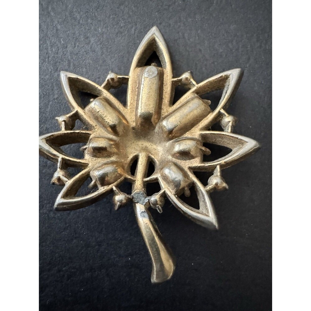 Vintage Green Rhinestone Cannabis Pot Leaf Brooch Parts Repair Art Deco - Picture 2 of 6
